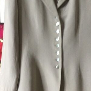 Gorgeous lightweight jacket